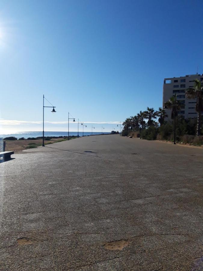 Punta Prima Pleasure With Private Parking In A Gated Community Close To The Beach Torrevieja Exterior photo
